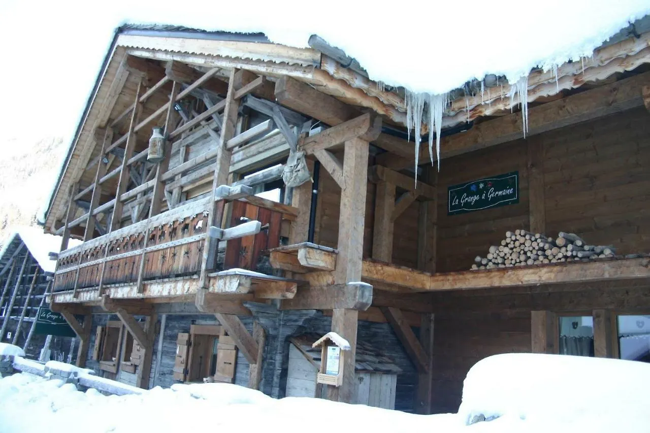 Chalet La Grange A Germaine Hotel Montriond